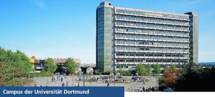 Schoene Grosse Wohnung 2 Schlafzimmer Bis 6 Pax Naehe Stadion Signal Iduna Dortmund Zewnętrze zdjęcie