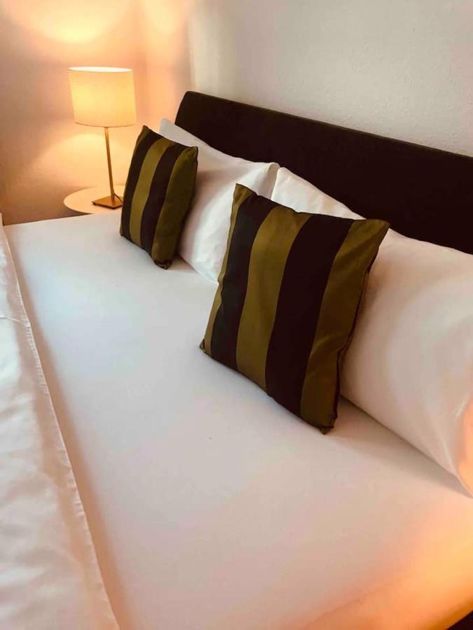 Schoene Grosse Wohnung 2 Schlafzimmer Bis 6 Pax Naehe Stadion Signal Iduna Dortmund Zewnętrze zdjęcie
