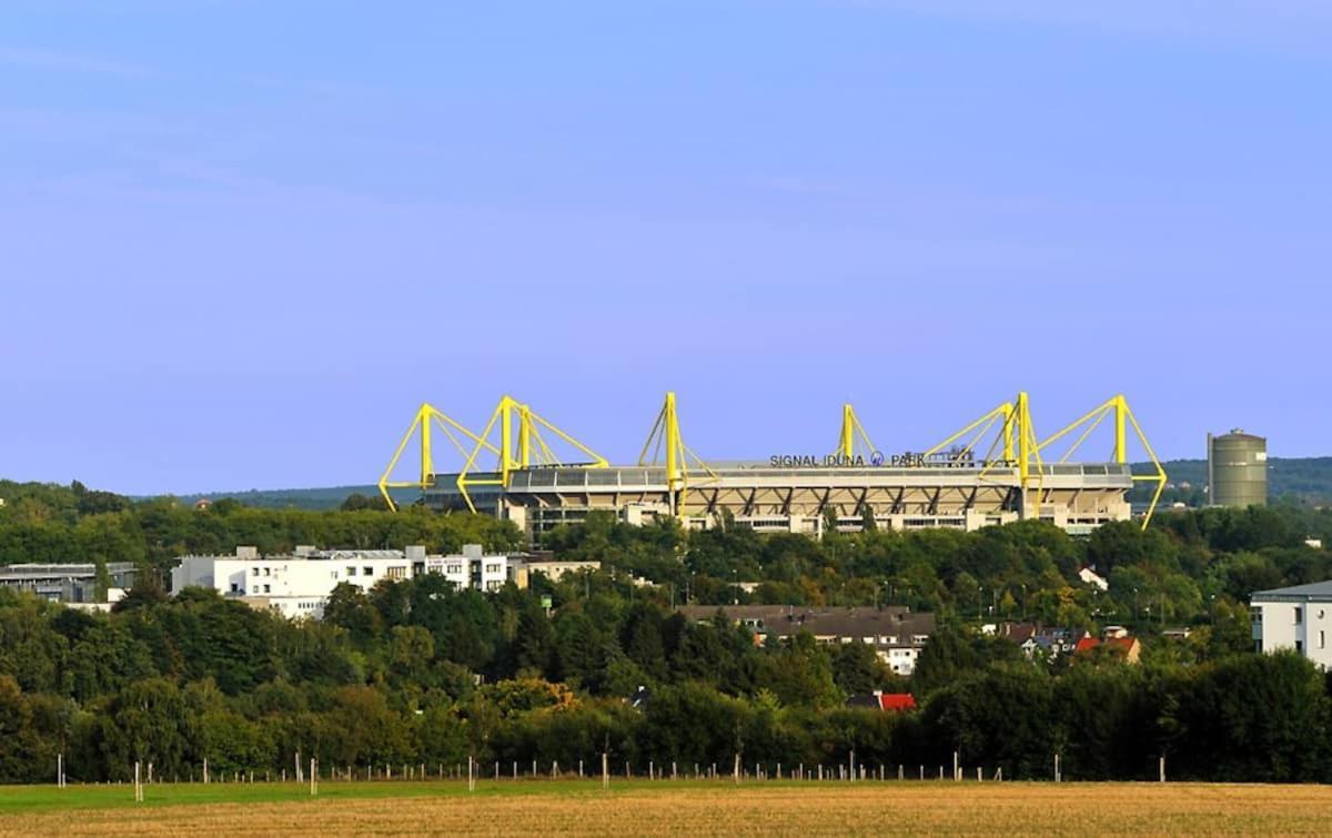 Schoene Grosse Wohnung 2 Schlafzimmer Bis 6 Pax Naehe Stadion Signal Iduna Dortmund Zewnętrze zdjęcie